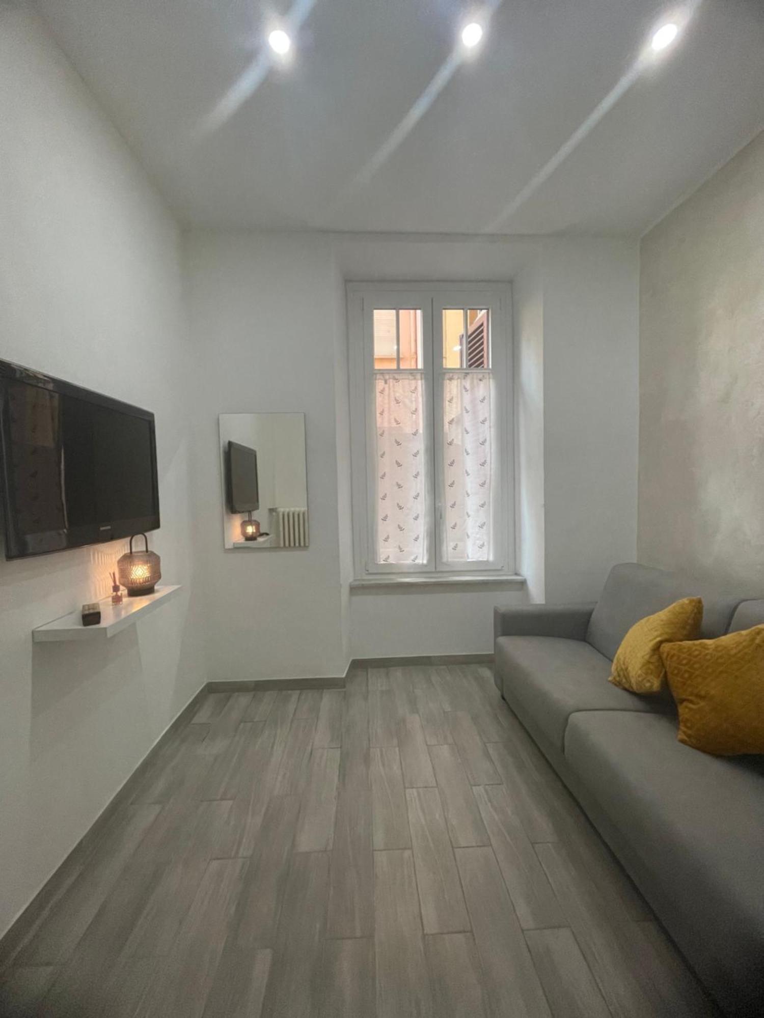 La Casa Nel Viale Apartment Асти Екстериор снимка